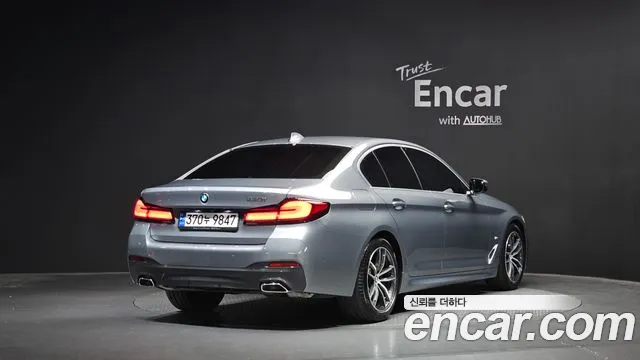 BMW 5 Series G30 — Фото автомобиля 2