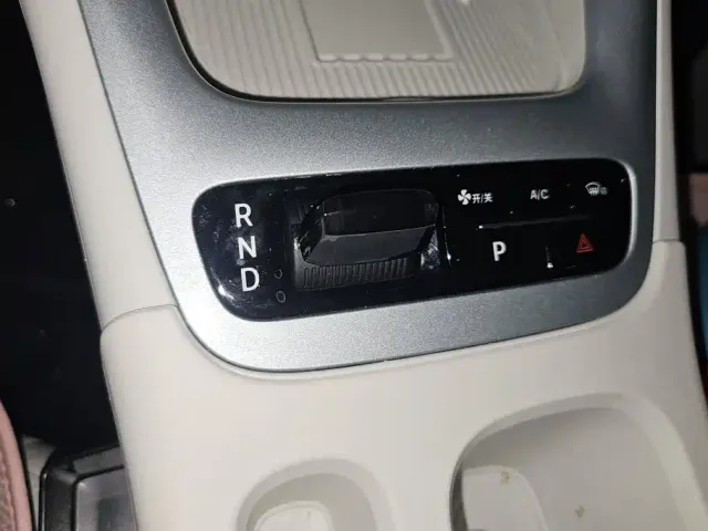 Geely Starry Wish — Фото автомобиля 16