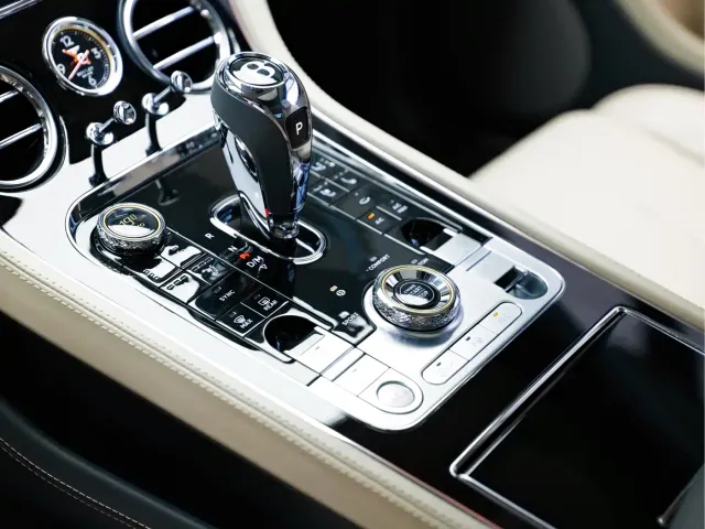 Bentley Continental — Фото автомобиля 14
