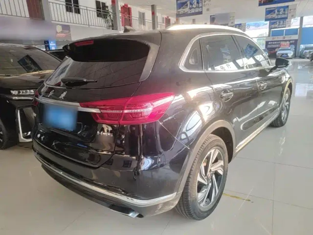Hongqi HS5 — Фото автомобиля 6