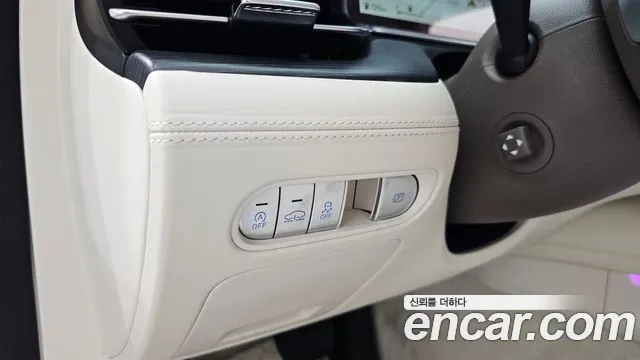 Genesis G90 Бензин 3.5 турбо AWD — Фото автомобиля 6