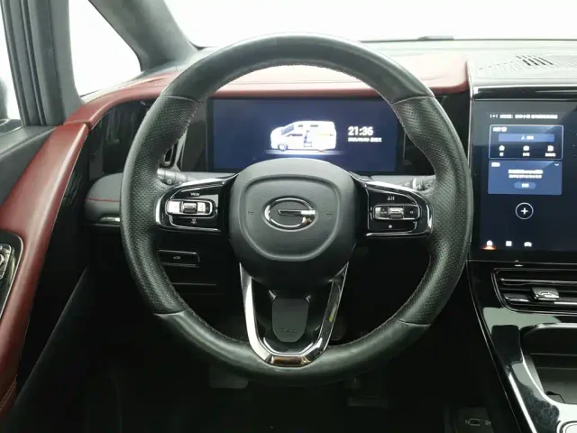 GAC Trumpchi M8 — Фото автомобиля 11