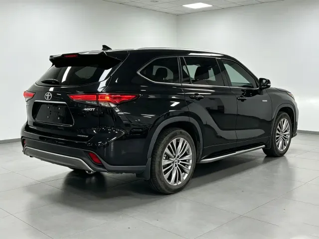 Toyota Highlander — Фото автомобиля 5