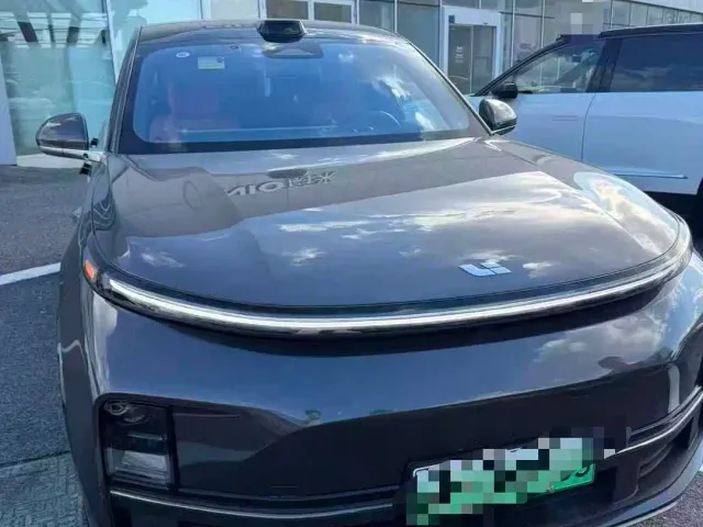 Фотография автомобиля — Li Auto L8