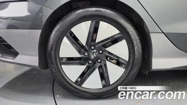 Hyundai Ioniq 6 — Фото автомобиля 5
