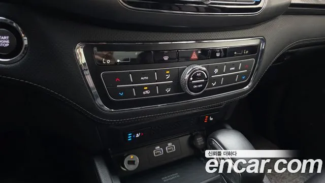 KG_Mobility_Ssangyong Rexton Новый Rexton Sport Khan Дизель 2.2 4WD — Фото автомобиля 17