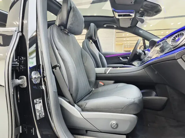 Mercedes-Benz EQS SUV — Фото автомобиля 7