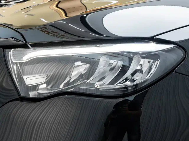 Mercedes-Benz E-Class — Фото автомобиля 8