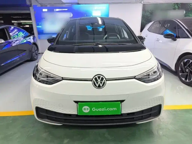 Volkswagen ID.3 — Фото автомобиля 2