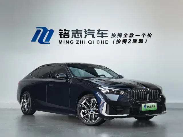 BMW i5 — Фото автомобиля 3
