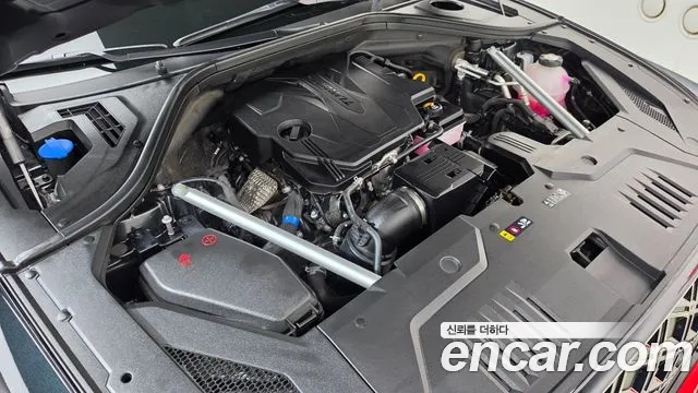 Genesis GV70 — Фото автомобиля 9