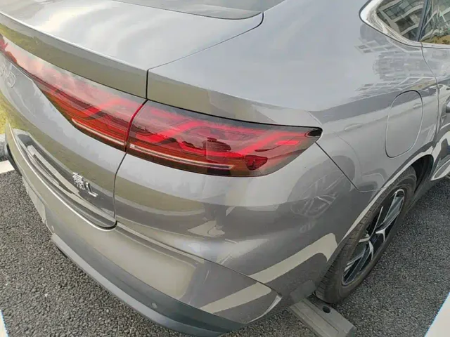 BYD Qin L — Фото автомобиля 7