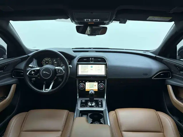 Jaguar XEL — Фото автомобиля 14