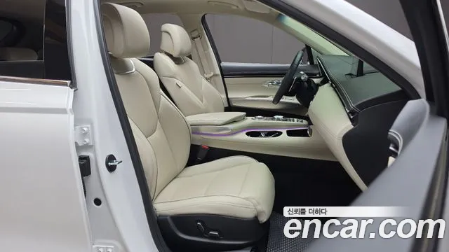 Genesis GV70 — Фото автомобиля 18
