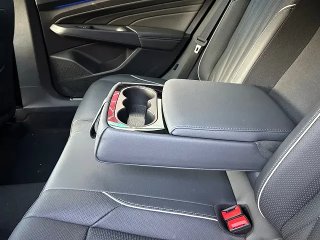 Volkswagen Passat — Фото автомобиля 25