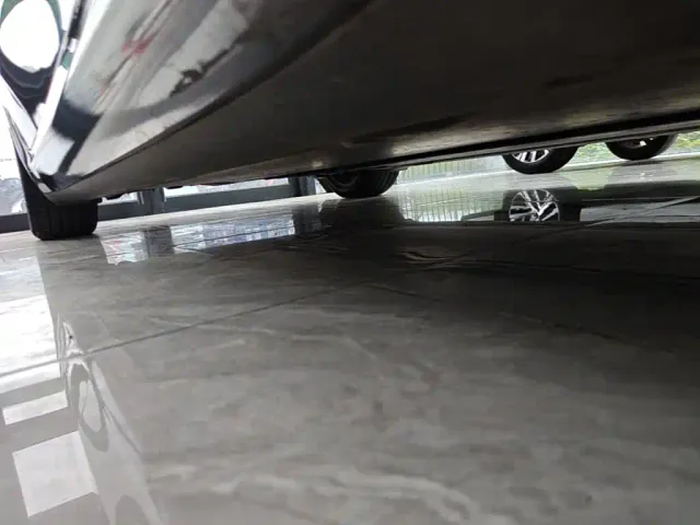 Tesla Model 3 — Фото автомобиля 20