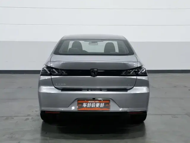 Peugeot 408 — Фото автомобиля 4