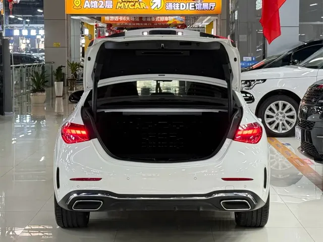 Mercedes-Benz C-Class — Фото автомобиля 6