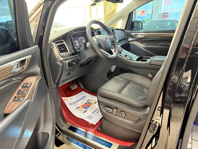 GAC Trumpchi M8 — Фото автомобиля 6