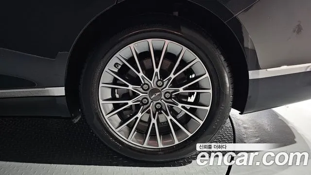 Genesis G80 RG3 — Фото автомобиля 5