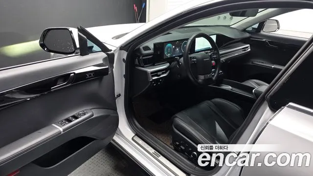 Hyundai Grandeur GN7 — Фото автомобиля 10
