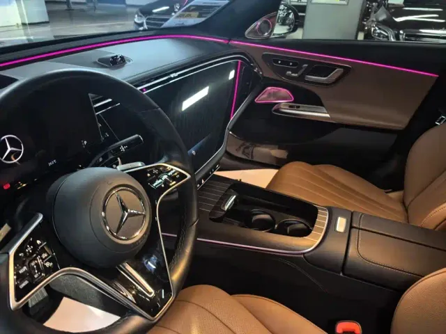 Mercedes-Benz E-Class — Фото автомобиля 9