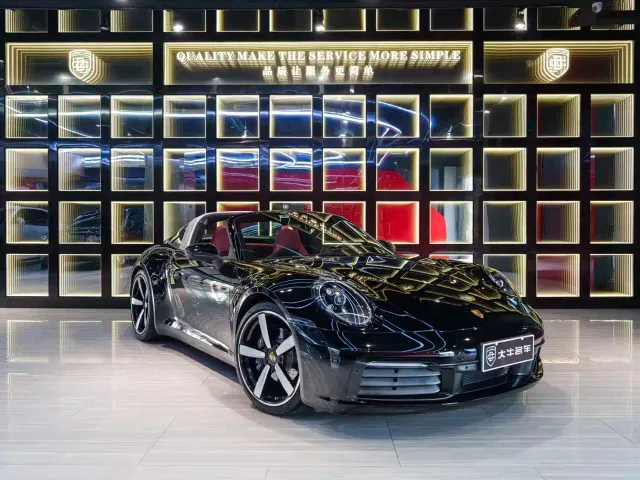 Porsche 911 — Фото автомобиля 3
