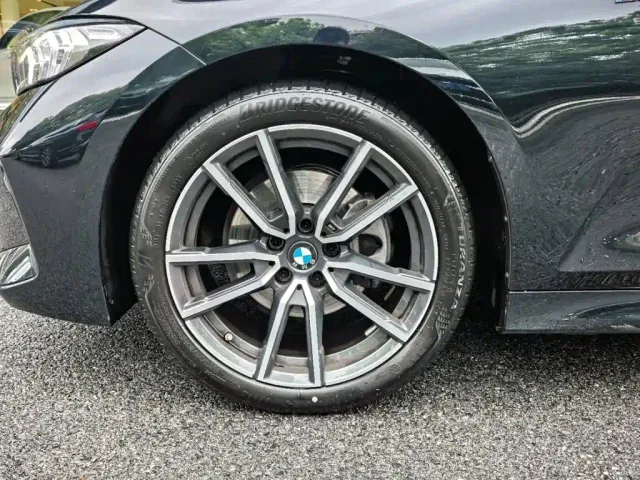 BMW 3 Series — Фото автомобиля 6