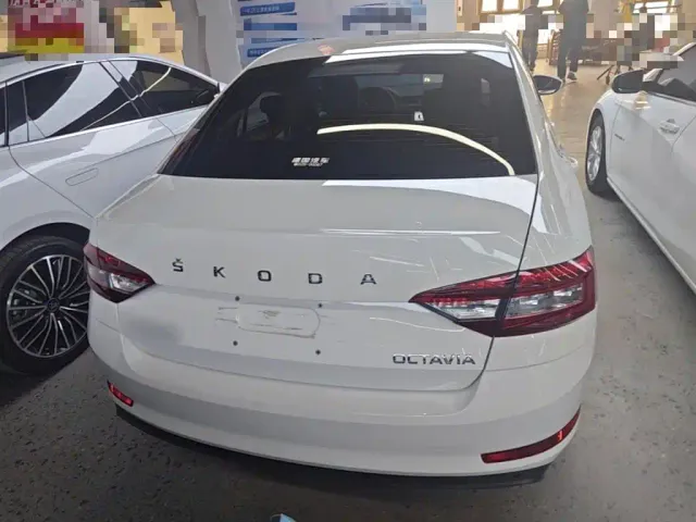 Skoda Octavia — Фото автомобиля 5