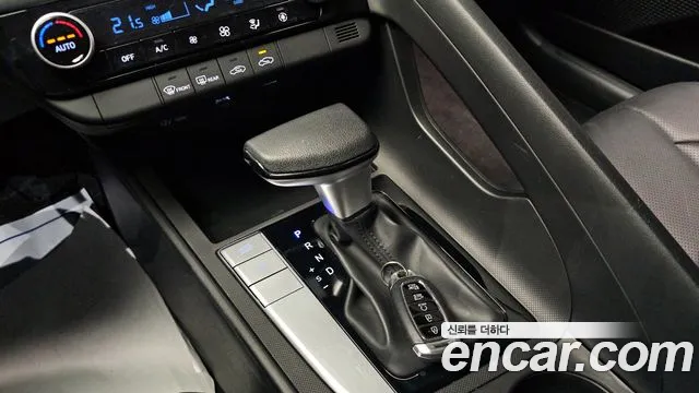 Hyundai AVANTE Avante (CN7) — Фото автомобиля 9