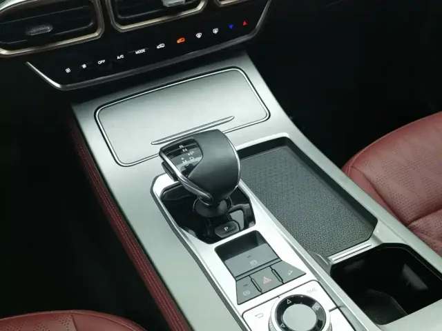 Jetour X70 Plus — Фото автомобиля 13