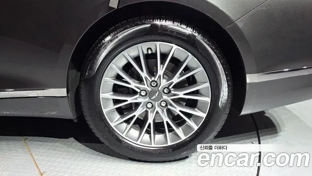 Genesis G80 Бензин 2.5 турбо AWD — Фото автомобиля 15