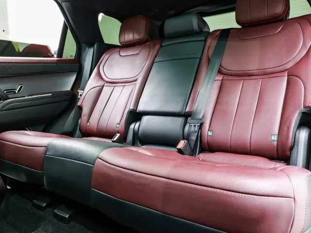 Land Rover Range Rover Sport — Фото автомобиля 12