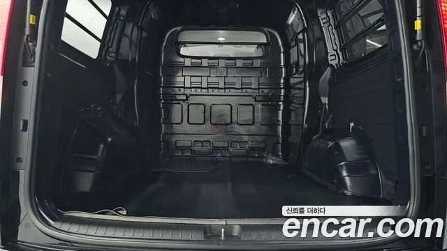 Hyundai Staria Staria — Фото автомобиля 8