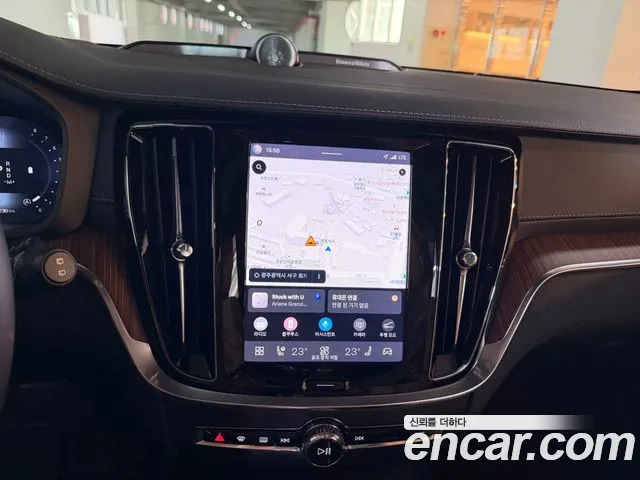 Volvo V60 — Фото автомобиля 13