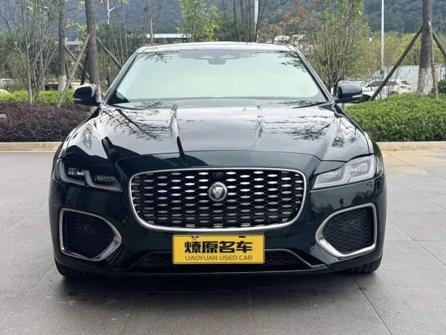 Jaguar XFL — Фото автомобиля 2