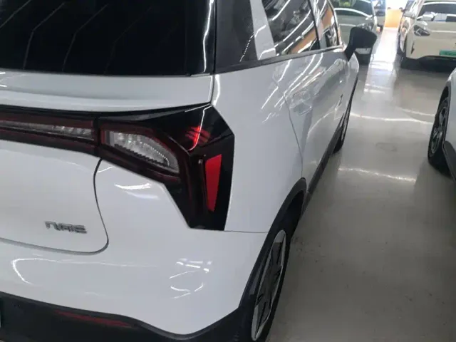 Geely Geometry E Firefly — Фото автомобиля 7