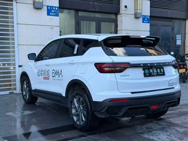 Geely Binyue — Фото автомобиля 6