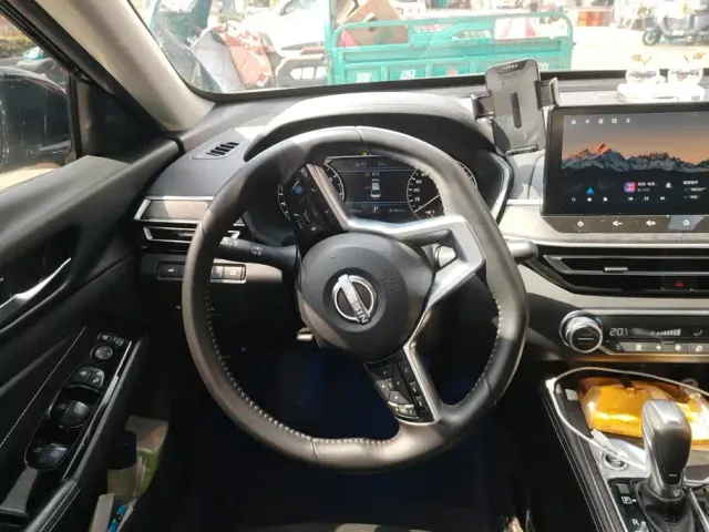 Nissan Teana — Фото автомобиля 15