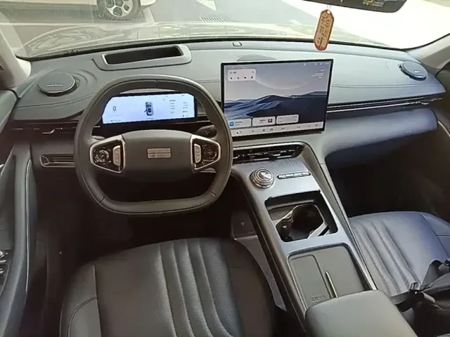 Geely Galaxy Galaxy E5 2026 610km Explorer+ Edition — Фото автомобиля 9