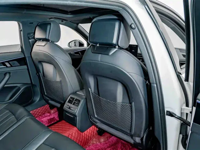 Audi A4L — Фото автомобиля 21