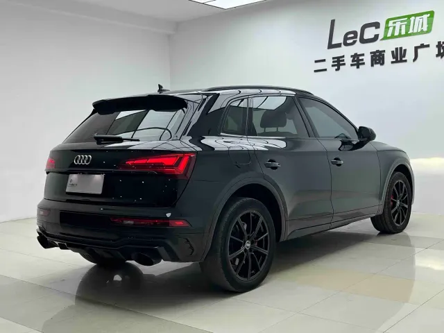 Audi Q5L — Фото автомобиля 5