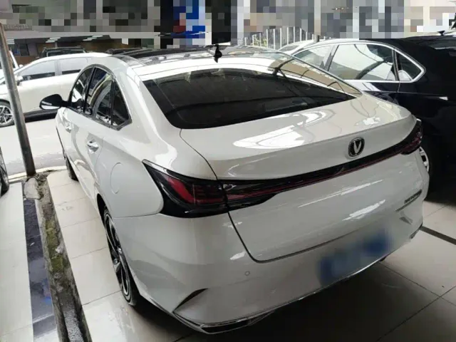 Changan Raeton Plus — Фото автомобиля 4