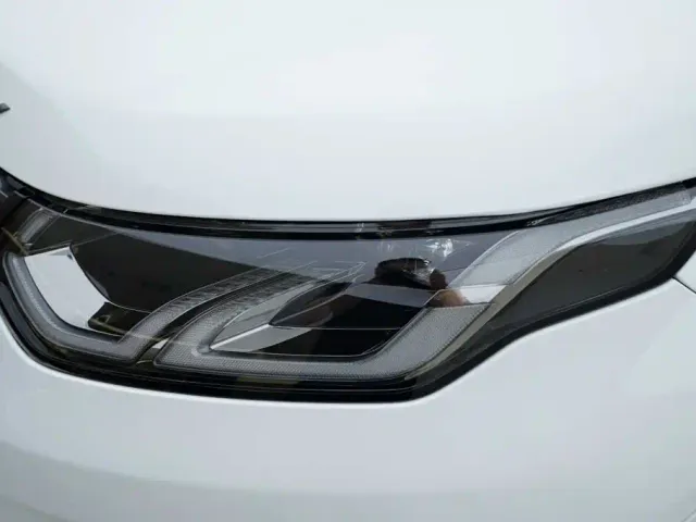 Land Rover Discovery Sport — Фото автомобиля 13