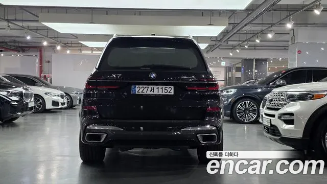 BMW X7 G07 — Фото автомобиля 3