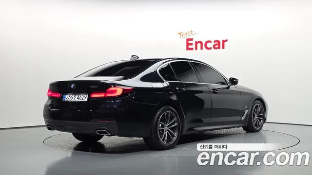 BMW 5 Series G30 — Фото автомобиля 2