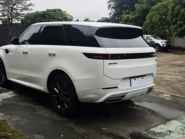 Land Rover Range Rover Sport — Фото автомобиля 5