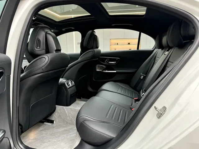 Mercedes-Benz C-Class — Фото автомобиля 6