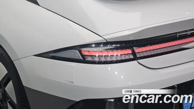 Hyundai Ioniq6 — Фото автомобиля 21