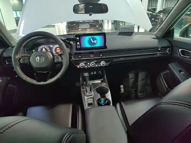 Honda Civic — Фото автомобиля 9